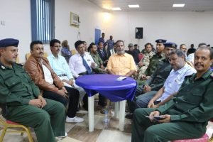 لقاء تشاوري موسّع بين الأجهزة القضائية والأمنية يناقش عدد من التحديات والقضايا الهامة في حضرموت لقاء تشاوري موسّع بين الأجهزة القضائية والأمنية يناقش عدد من التحديات والقضايا الهامة في حضرموت